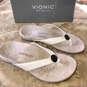 Vionic Hilda Woven Thong Sandals Sz 10W